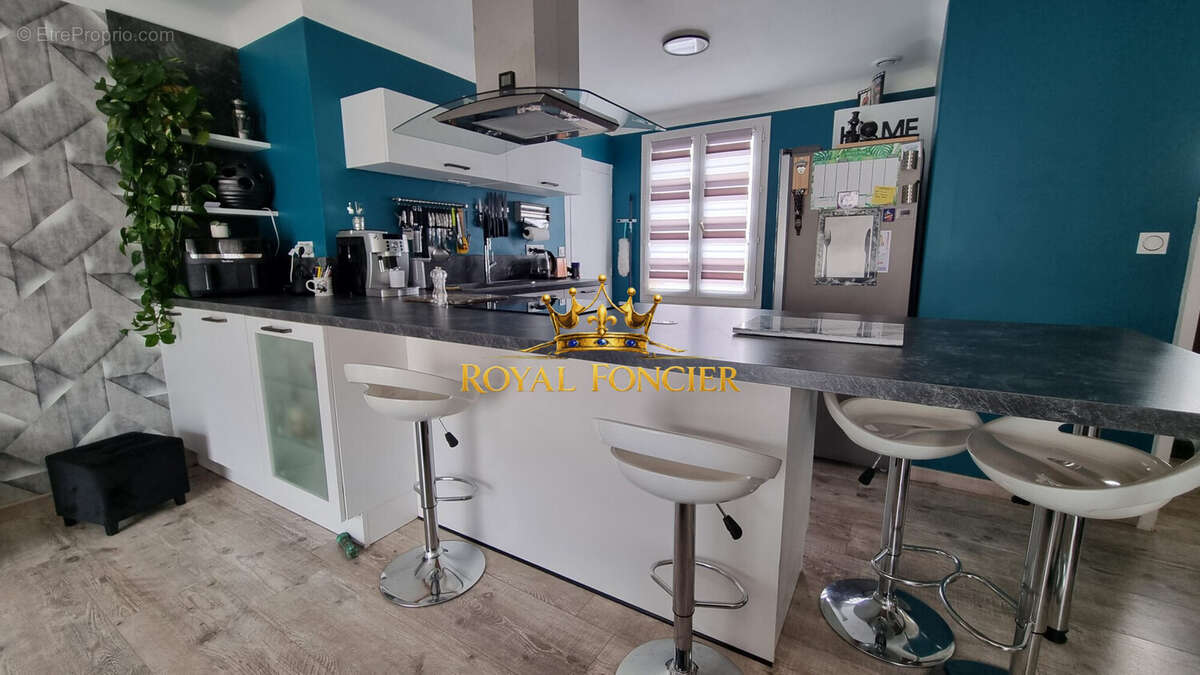Maison 101 m² à Chatellerault  - photo 3