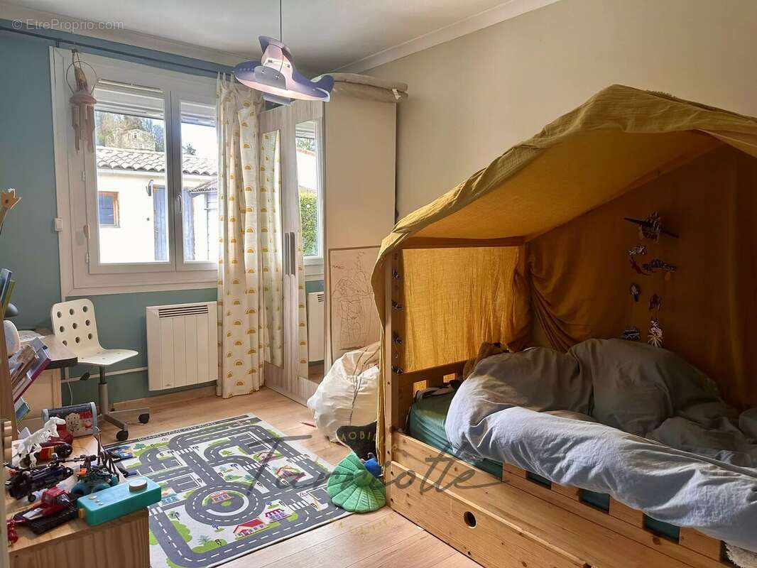 Maison à LA BATIE-ROLLAND