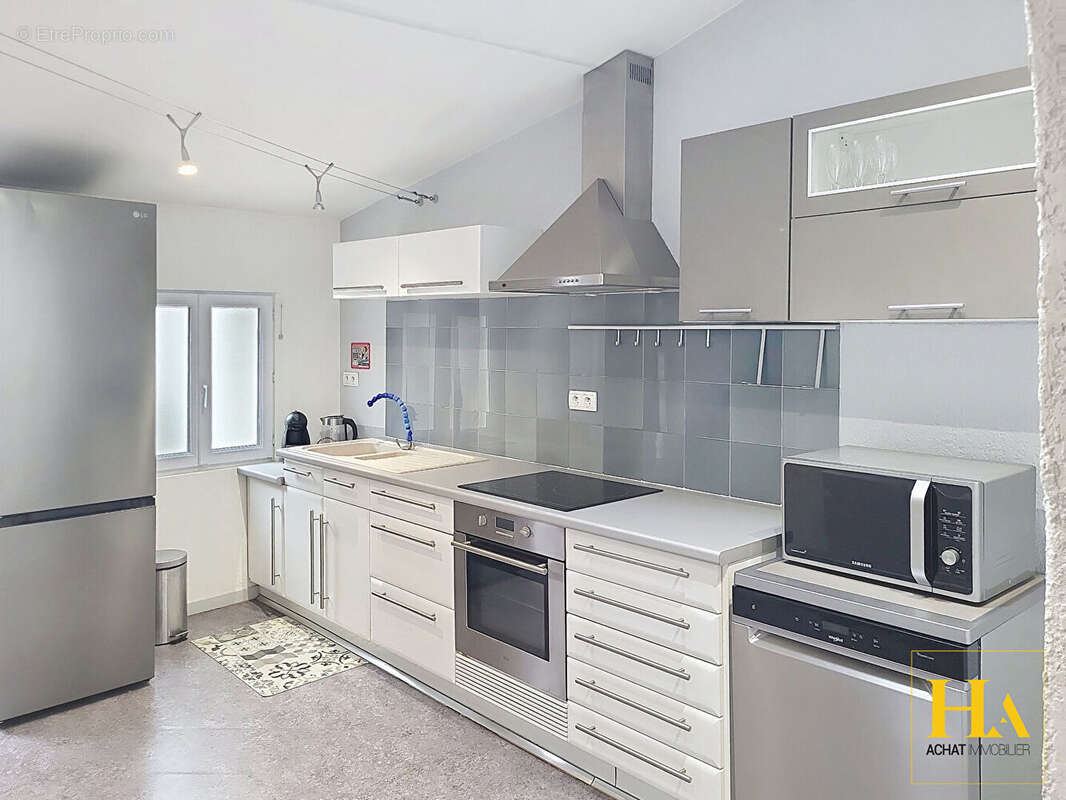 Duplex avec terrasse et annexe sans charge de copropriété - photo 4