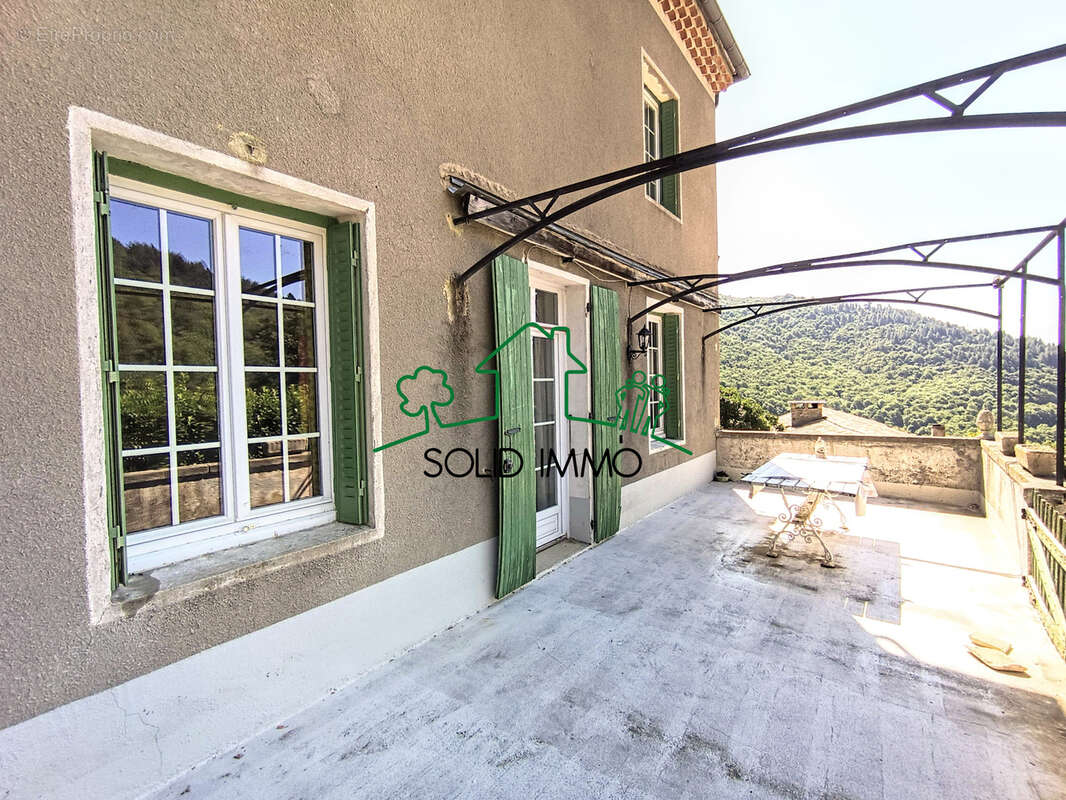 Maison traditionnelle de 150 m2 avec terrain sur la commune de Labastide sur Besorgues 07600 - photo 5
