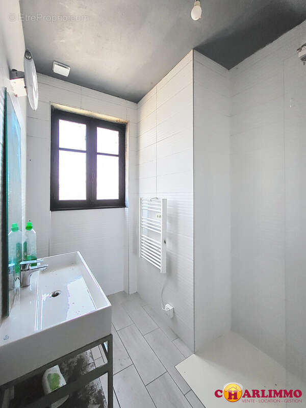 Maison 95 m² à Saint-Junien  - photo 7