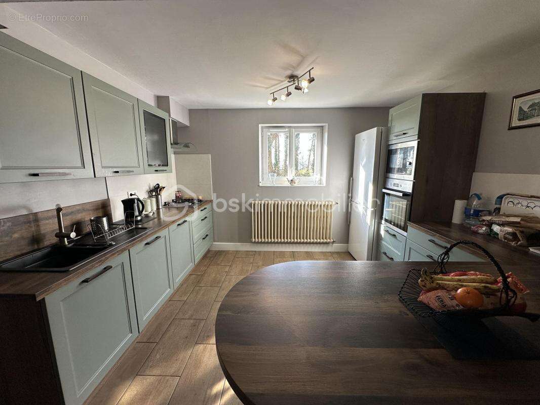 Grande maison familiale 235 m² avec terrain 7 180 m² - photo 2