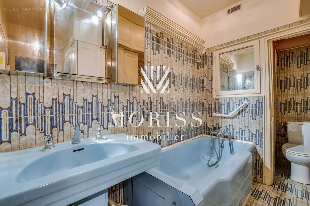 Appartement à PARIS-17E