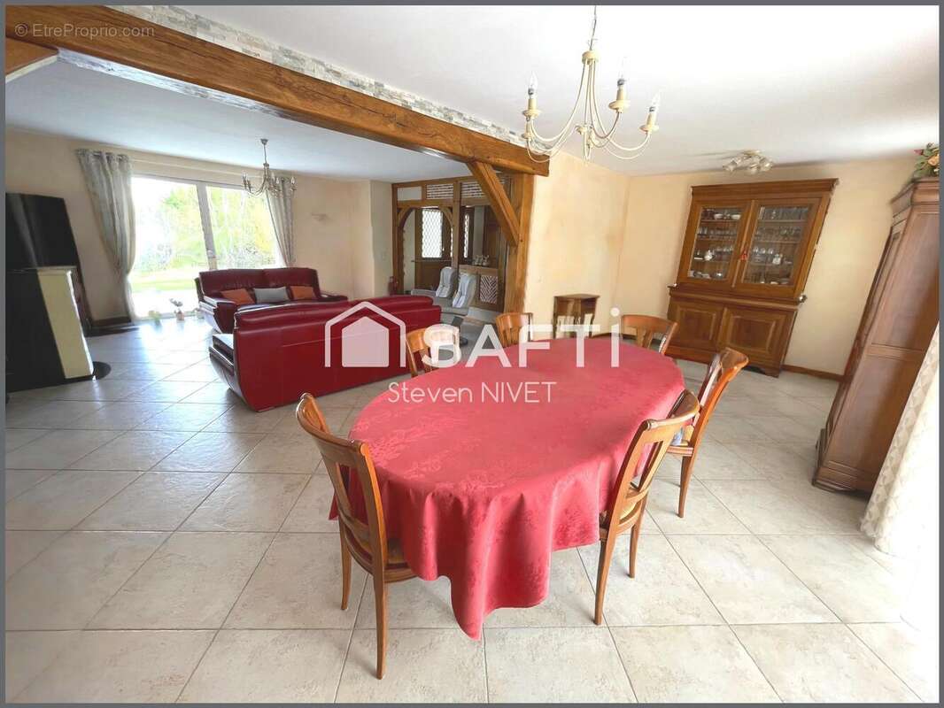 Maison 220 m² à Genouilly  - photo 8