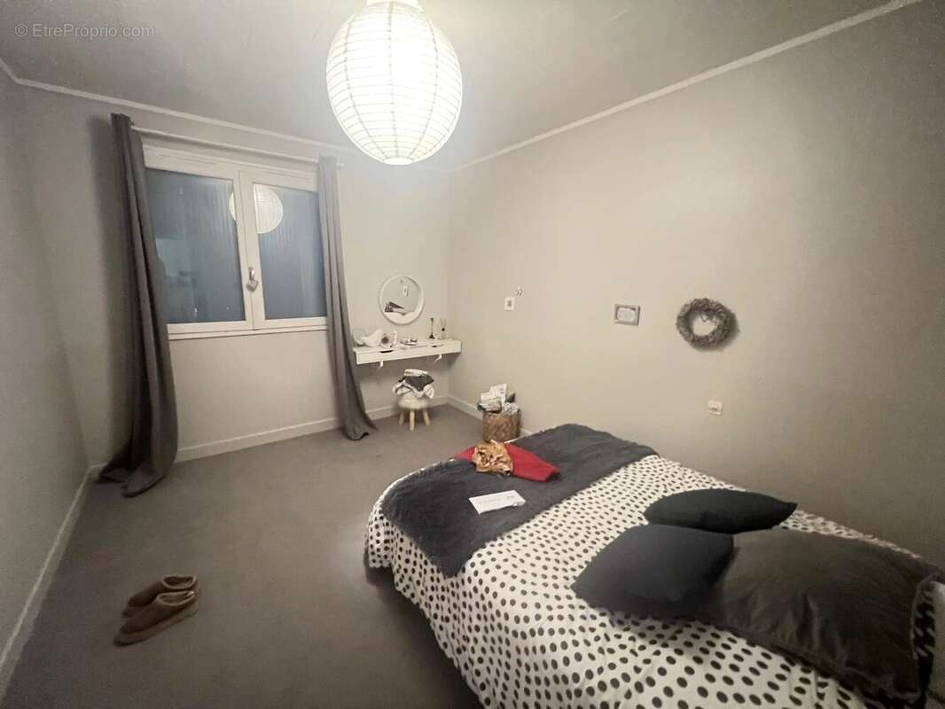 ENTREPOT AUCH 800 M2 plus maison 200 M2 - photo 9