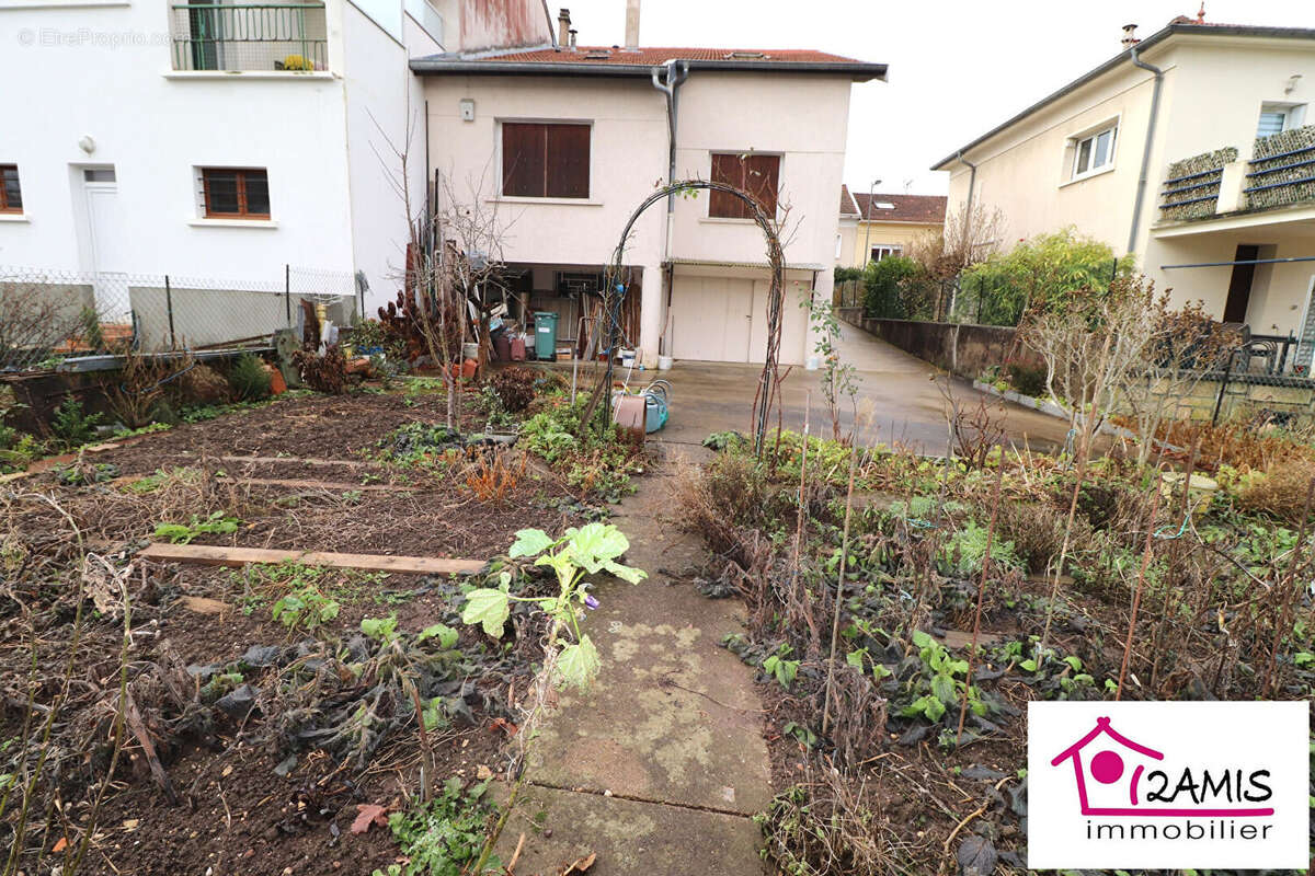 Maison à VILLERS-LES-NANCY