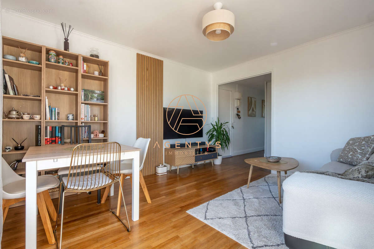 Appartement à LE PERREUX-SUR-MARNE