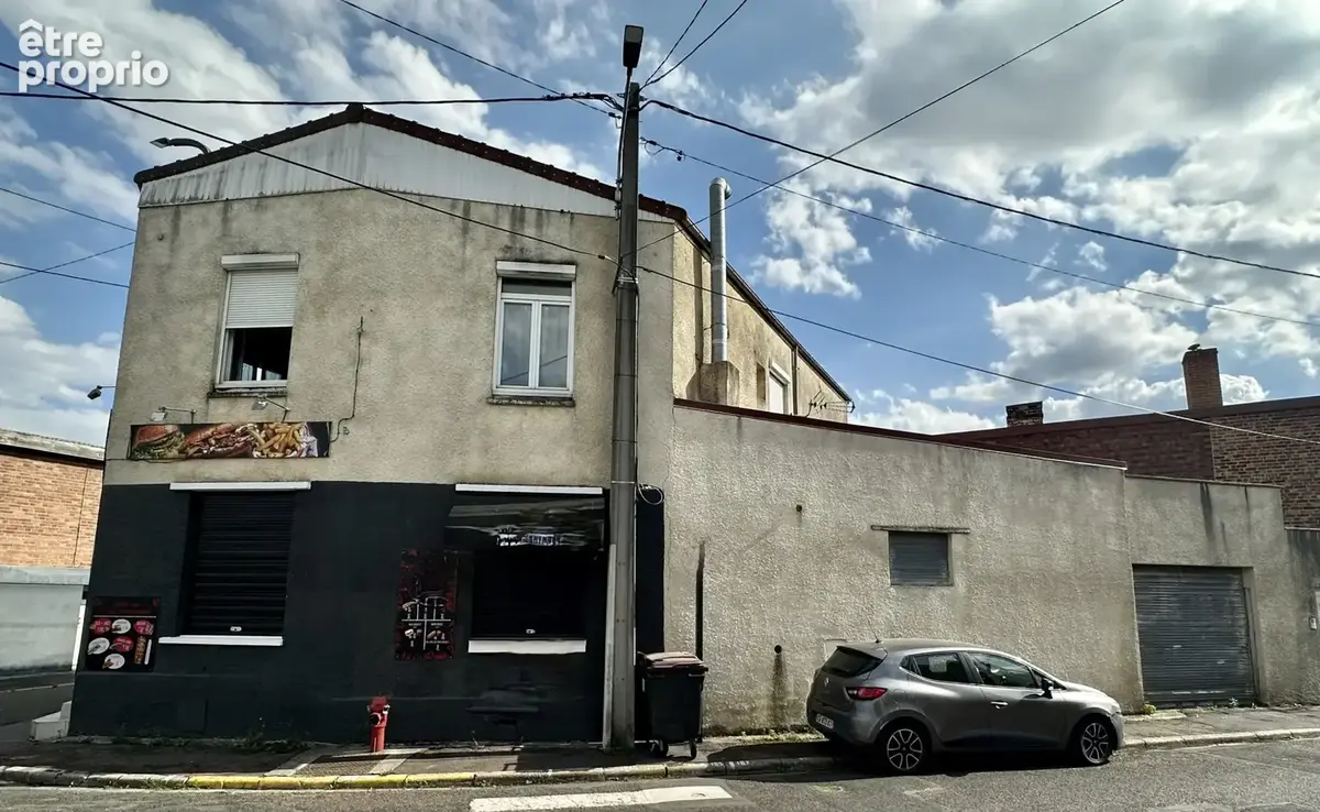 Henin beaumont-immeuble de rapport- 4 studios + 1 local commercial - photo 2