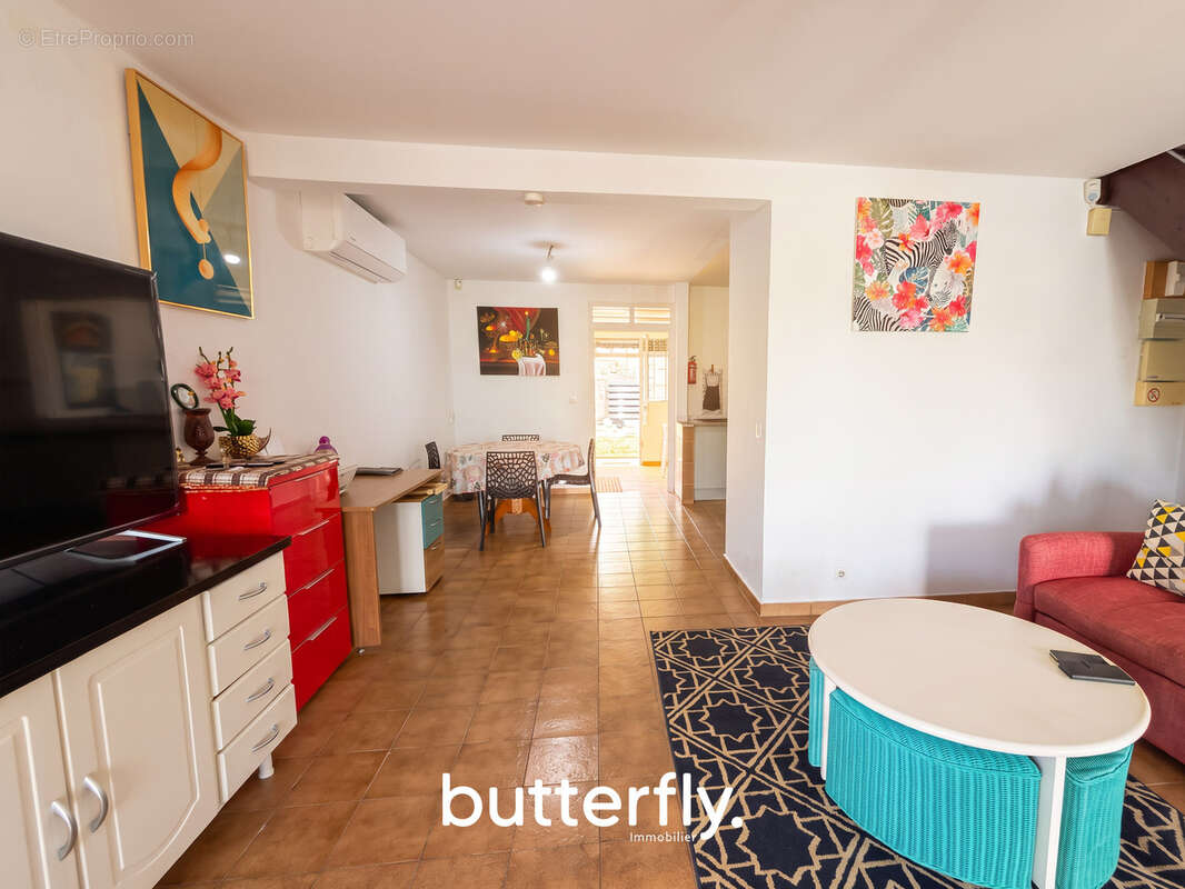 Maison T5 - Baie Mahault - photo 3