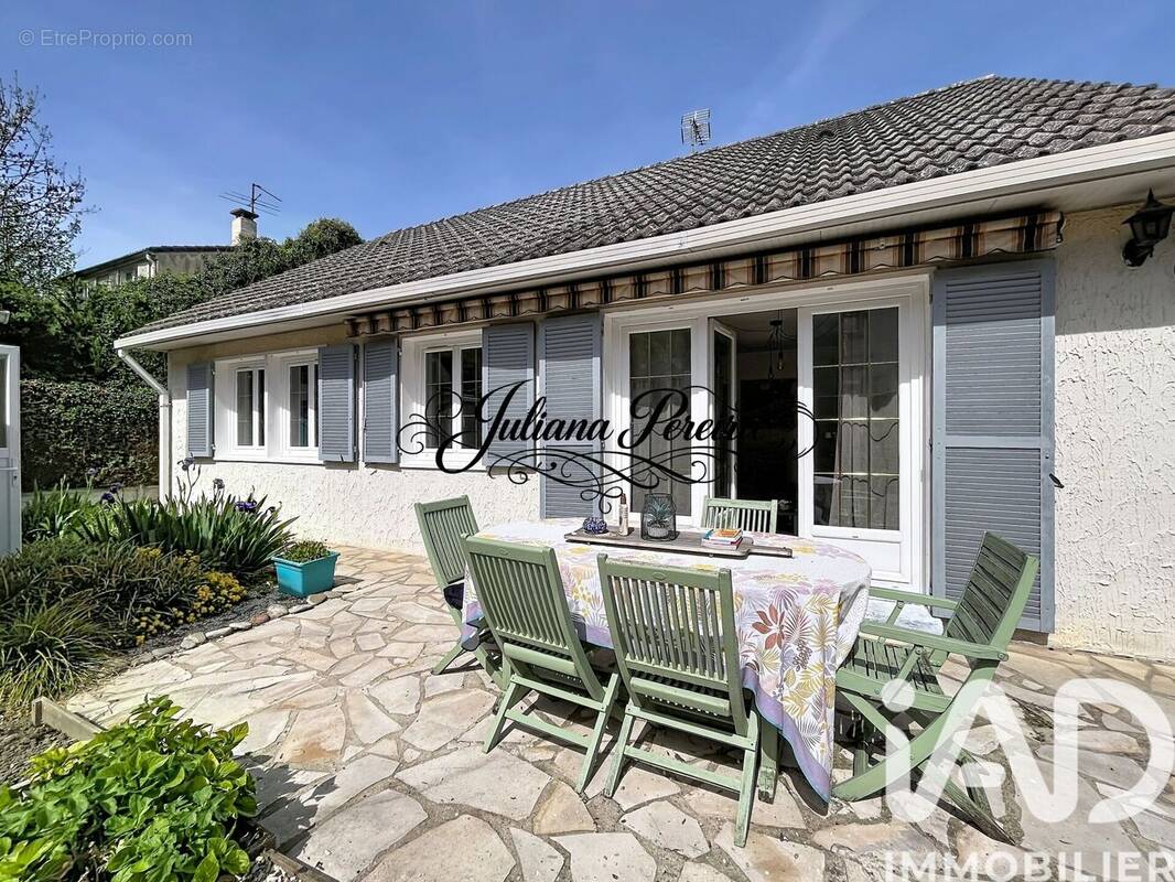 Photo 1 - Maison à MEZIERES-SUR-SEINE