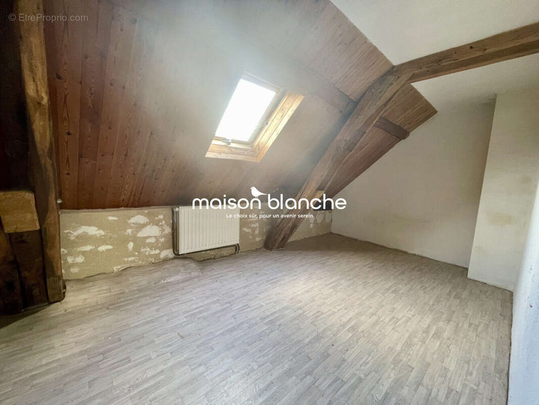 Maison à MAZE