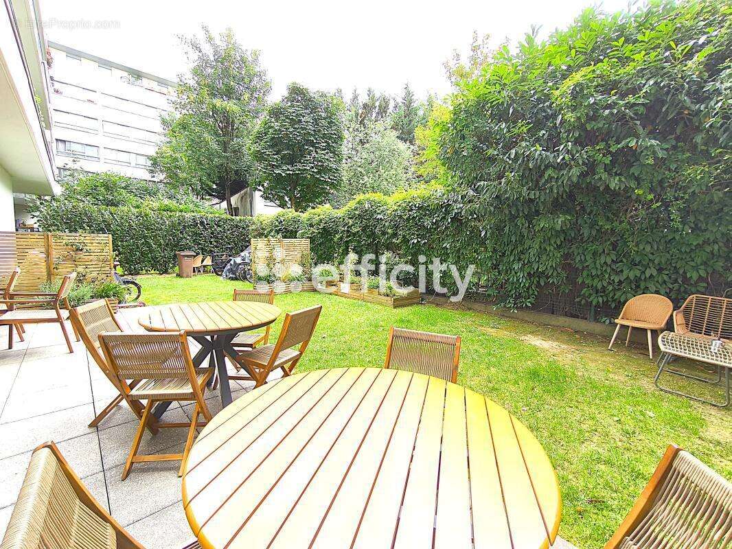 Appartement à PARIS-19E