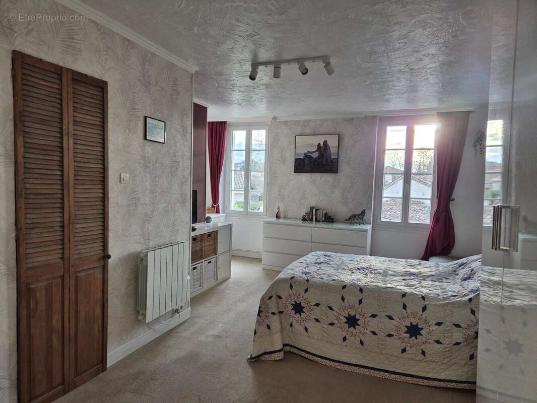 Maison à LOUBES-BERNAC