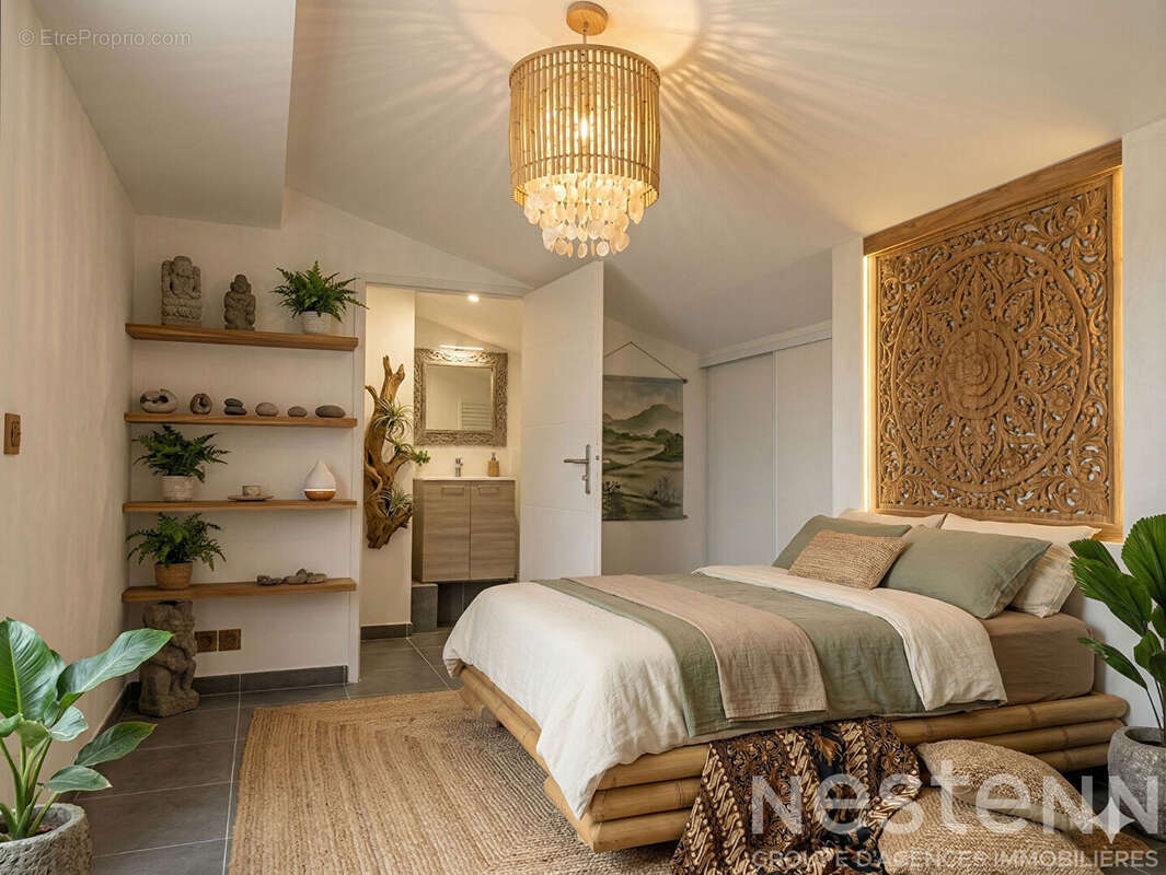 Appartement à BORMES-LES-MIMOSAS