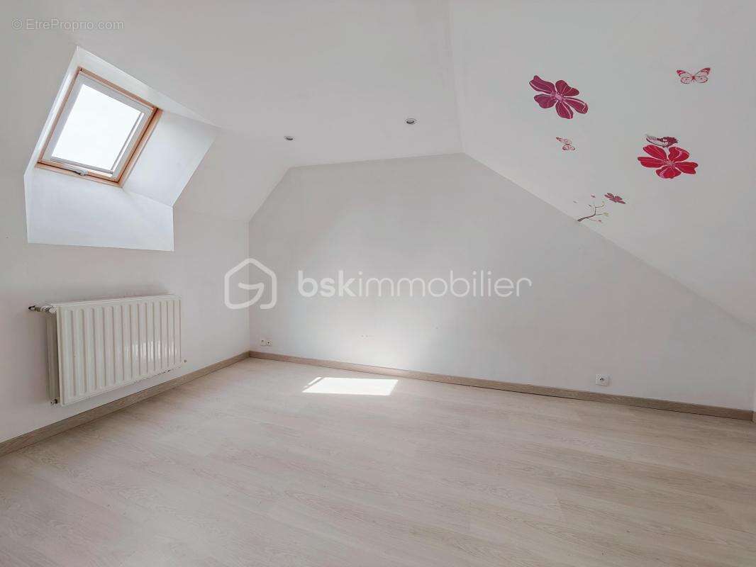 Maison à HOUPLIN-ANCOISNE