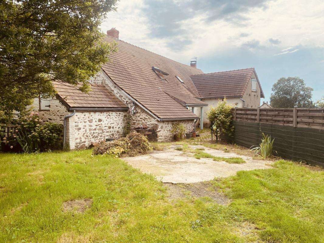 Maison mitoyenne spacieuze avec jardin - photo 16