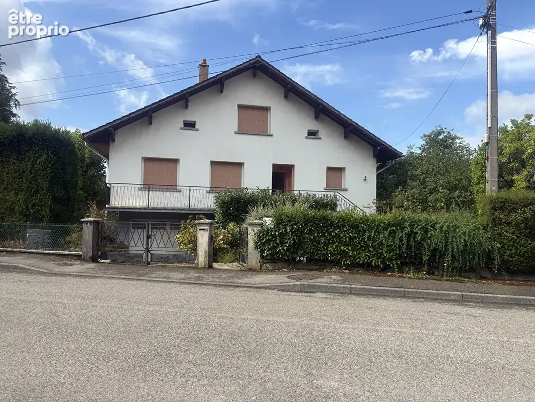 Maison à PONT-DE-ROIDE