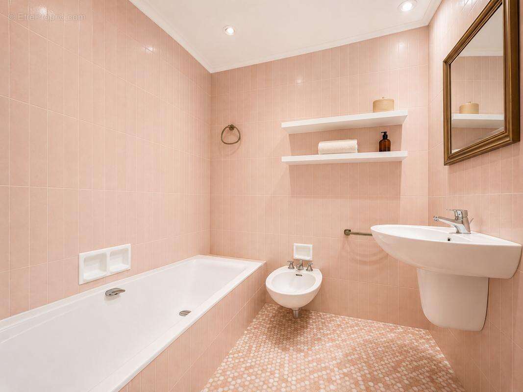 Maison 280 m² à Avignon  - photo 13