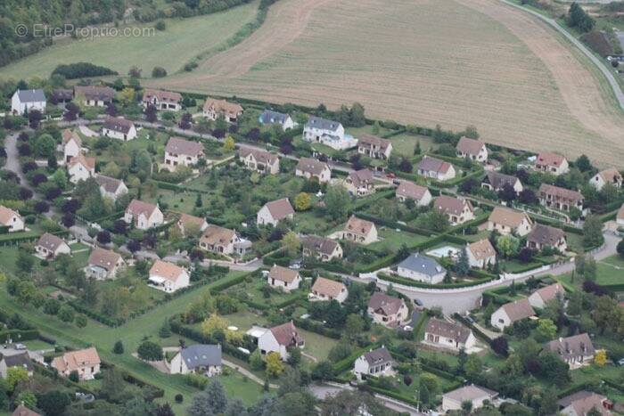 Terrain à PACY-SUR-EURE