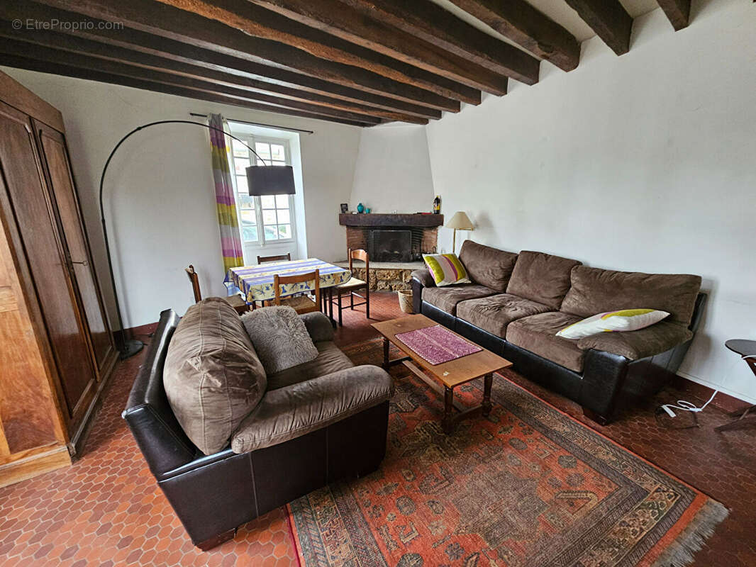 Maison à MAGNY-LES-HAMEAUX