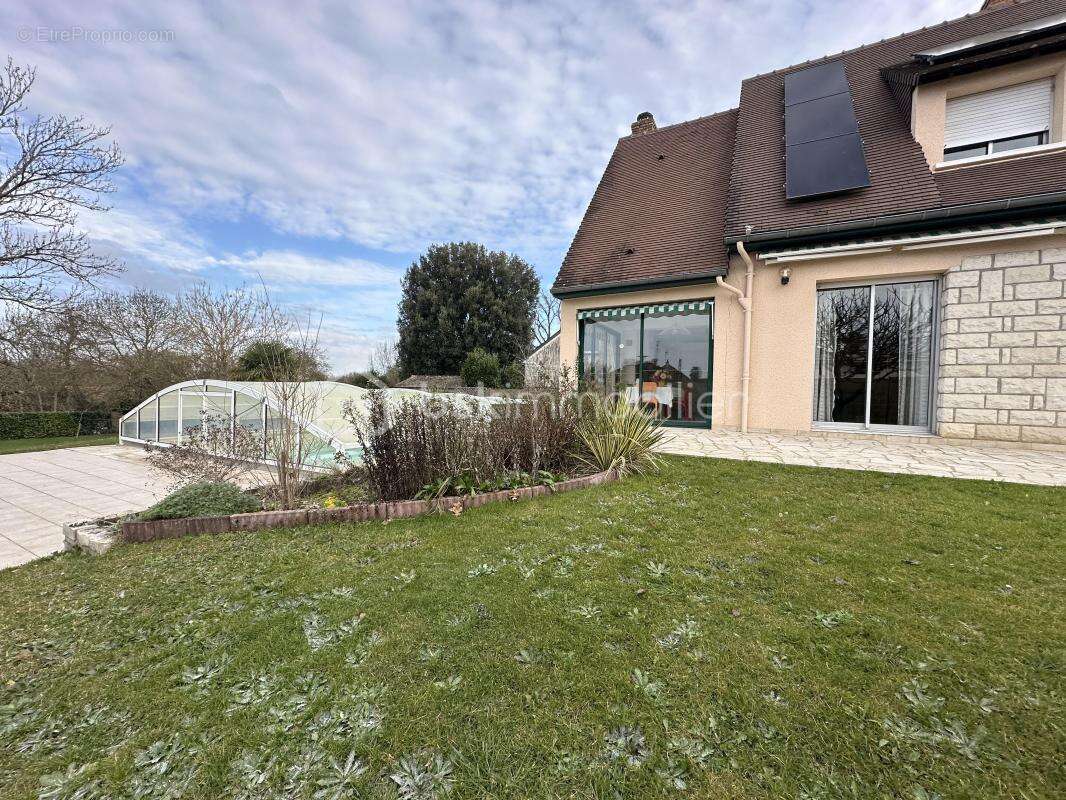 Maison à ARNAGE