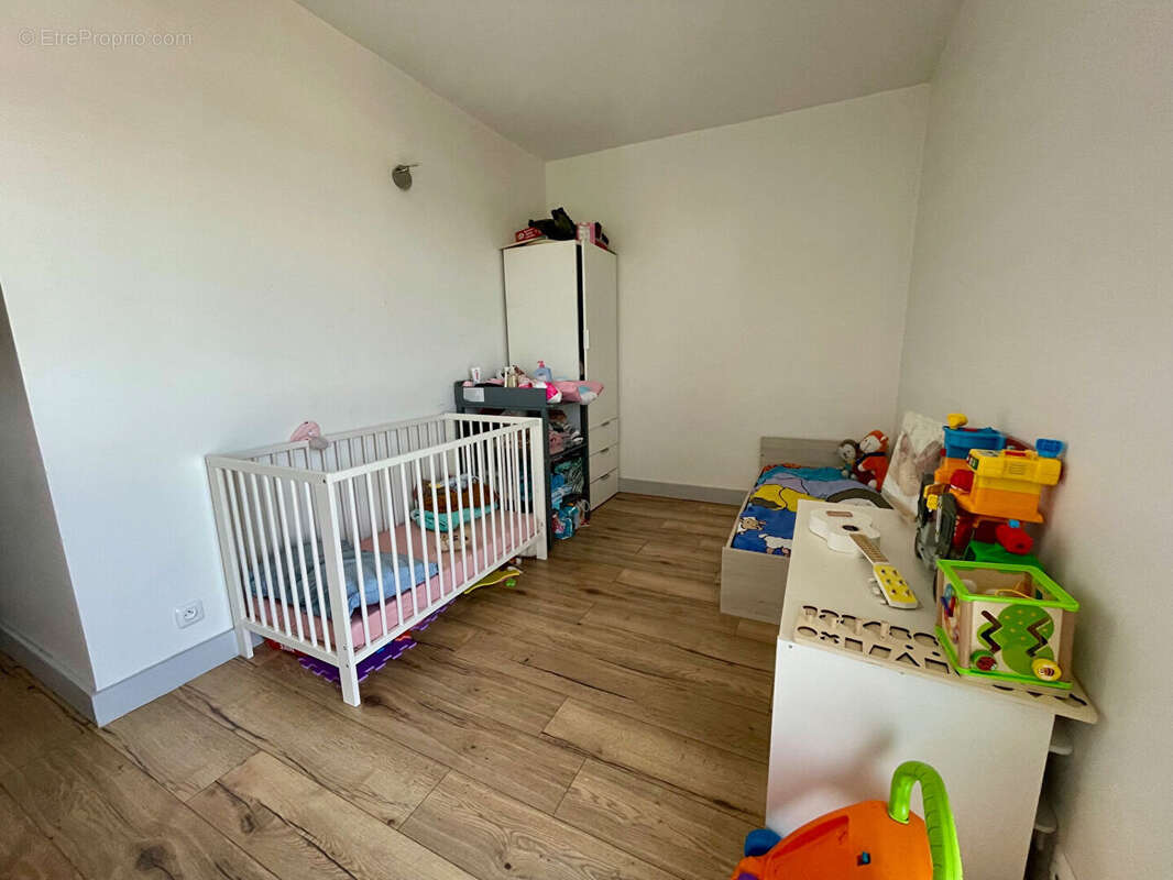 Appartement à BRIE-COMTE-ROBERT