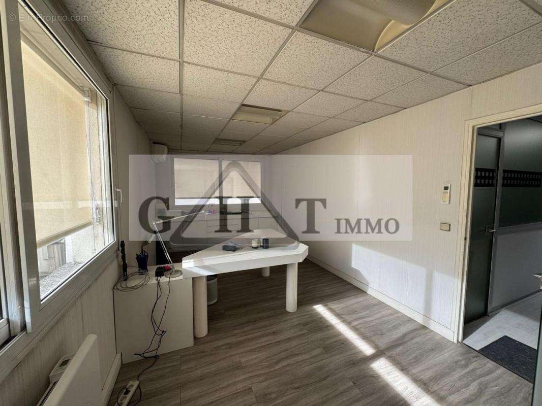 Commerce à NOISY-LE-SEC