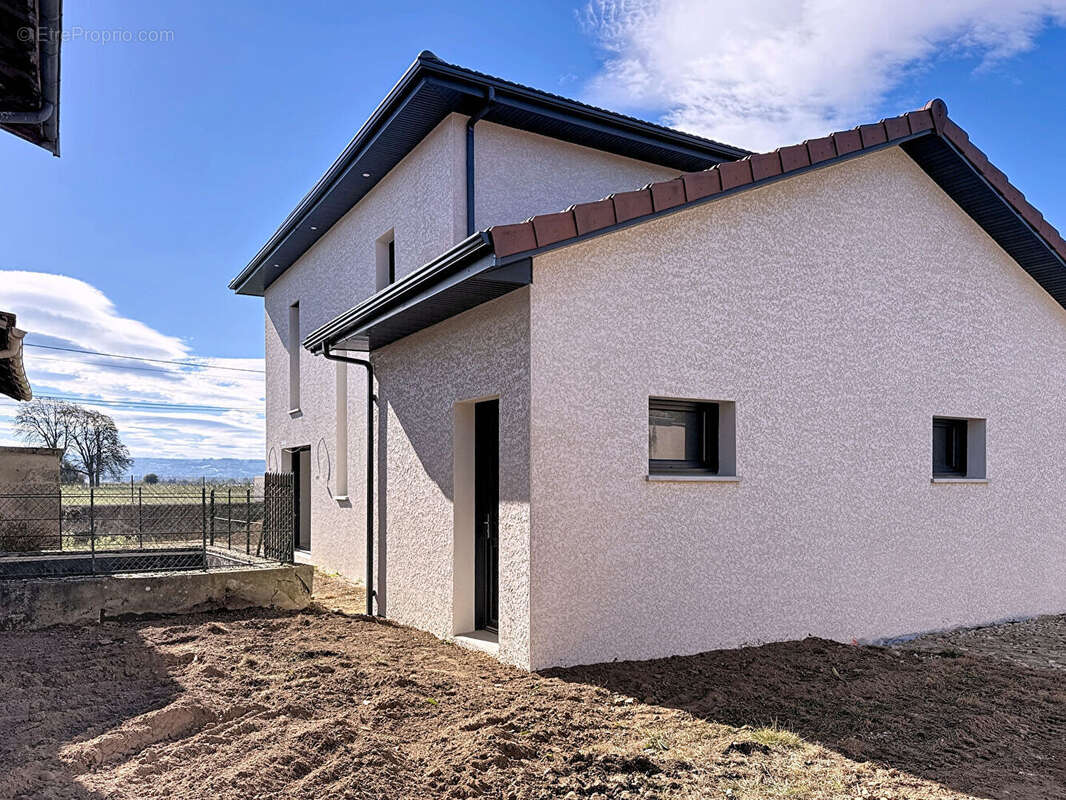 Maison à LA COTE-SAINT-ANDRE