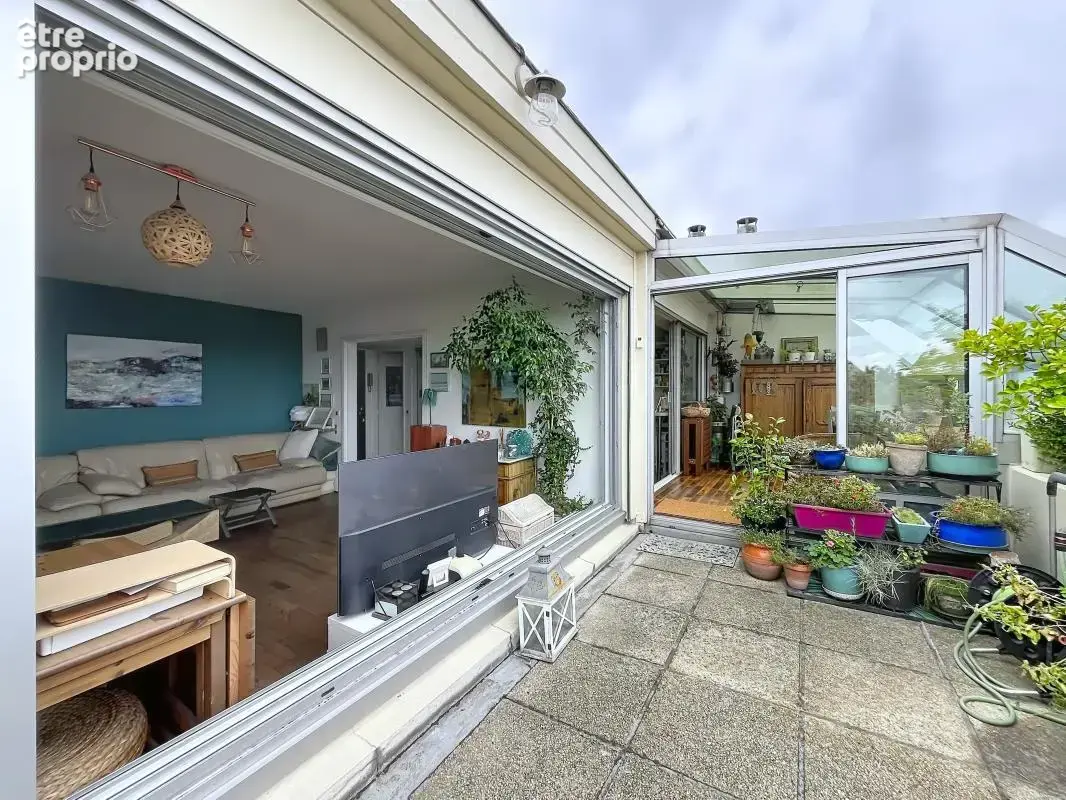 Appartement à LES PAVILLONS-SOUS-BOIS