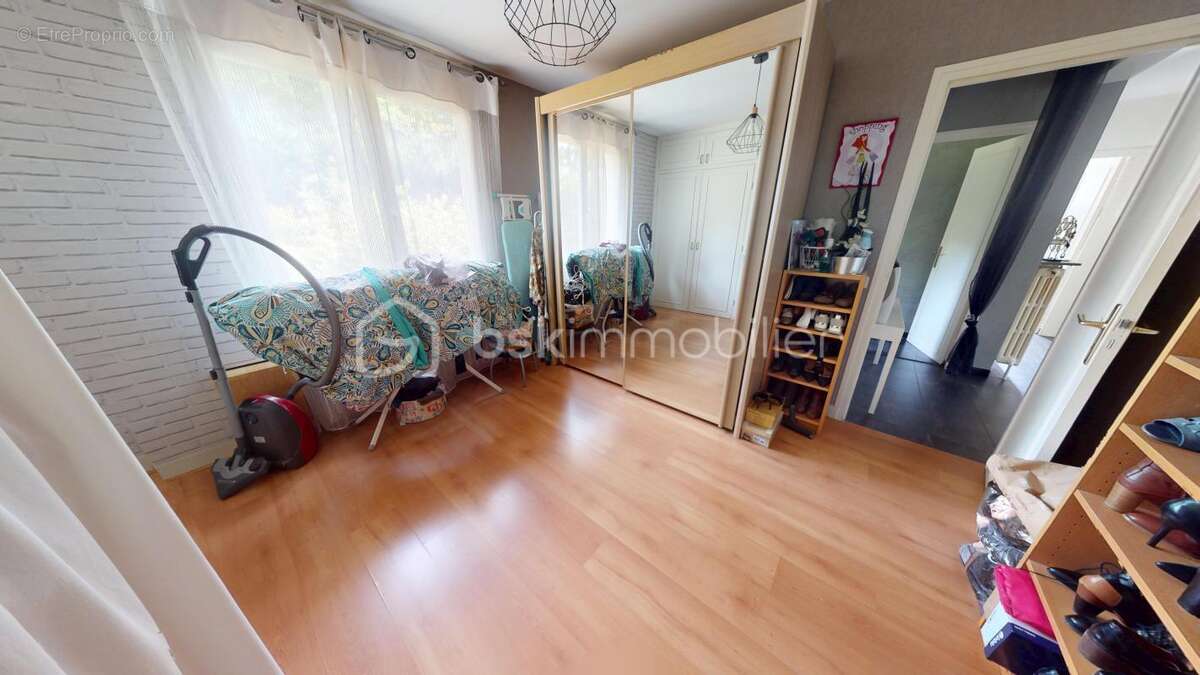 Maison de plain-pied - T4 - Saint Maurice sur Fessard - photo 11