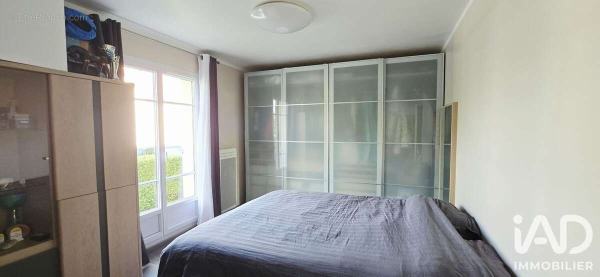 Appartement 88 m² à Magny-Le-Hongre  - photo 8