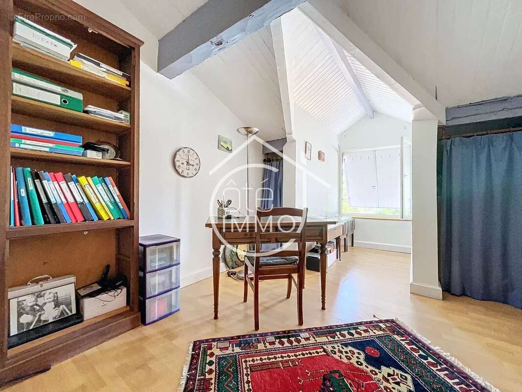 Maison à SAINT-EMILION