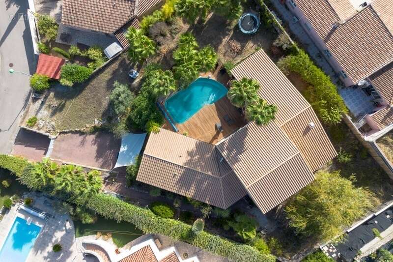 EXCLUSIVITÉ – Villa de Prestige avec Piscine et Jardin Méditerranéen sur les hauteurs de Juvignac - photo 23