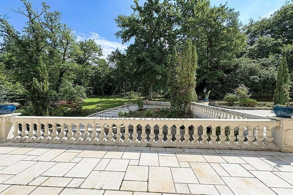 Maison à POIGNY-LA-FORET