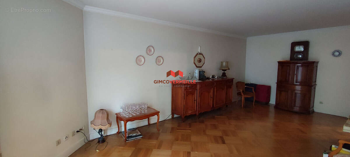 Appartement à LA CELLE-SAINT-CLOUD