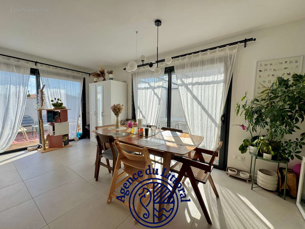 Maison à SEMUSSAC