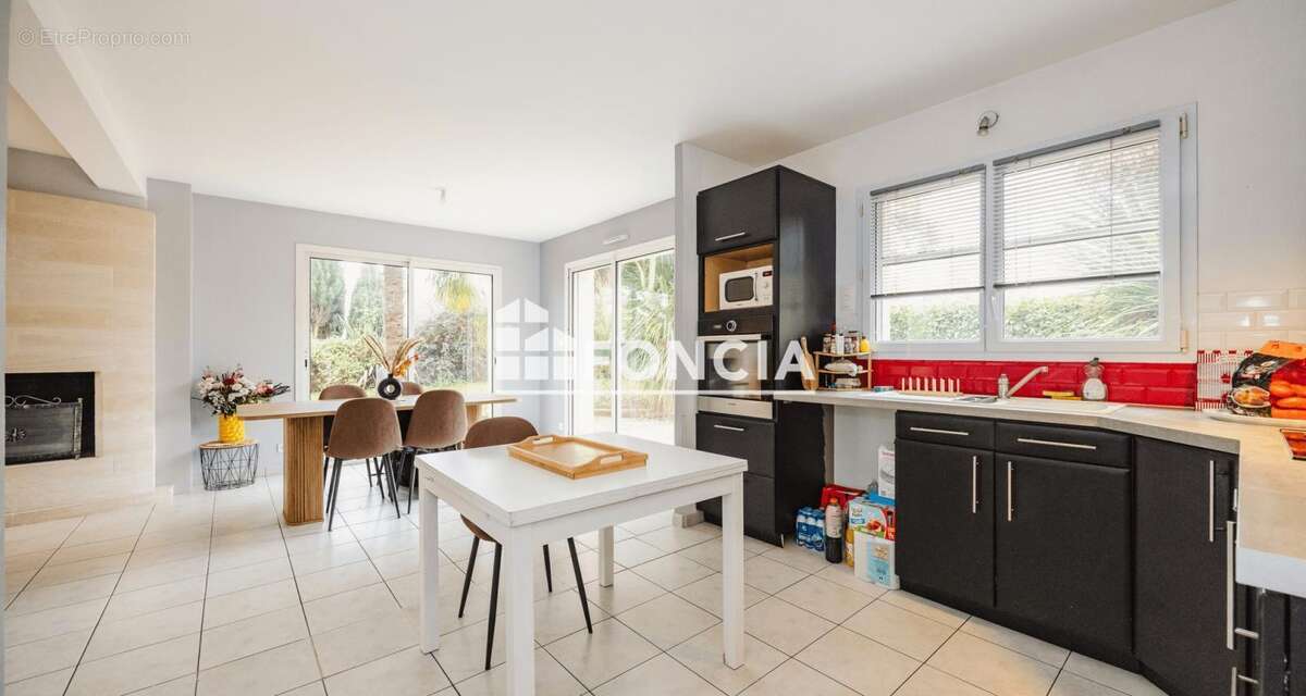 Maison à SAINT-GONDRAN