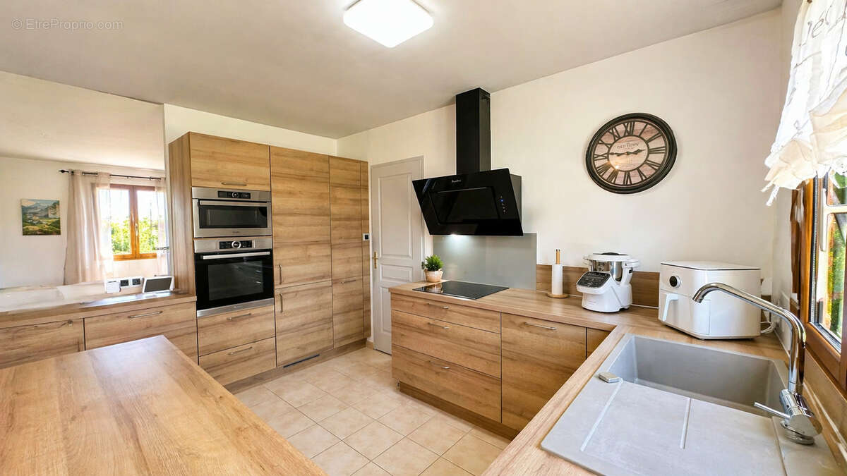 Maison à CHAMPROND-EN-GATINE