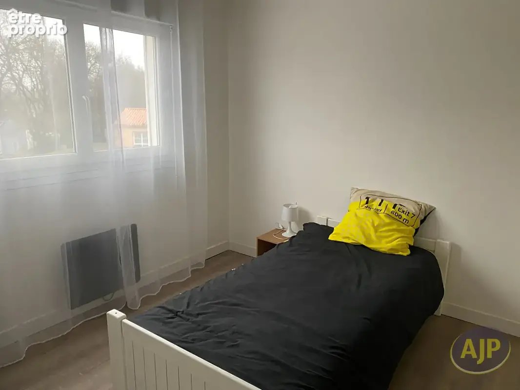 Maison Les Sables D Olonne 5 pièce(s) 110 m2 avec jardin. - photo 4