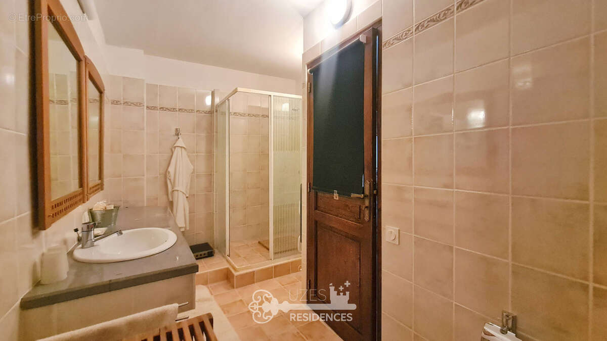 Maison de village rénovée avec 3 terrasses à 5 minutes d'Uzès - photo 10