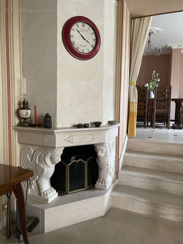 Maison à SAUVIAT-SUR-VIGE