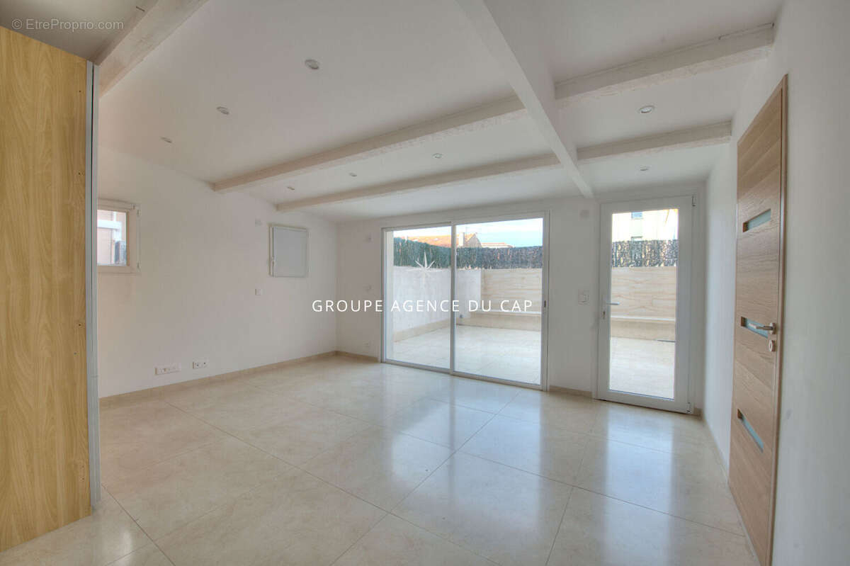 Appartement à SAINT-RAPHAEL