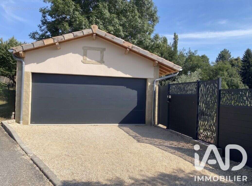 Maison 171 m² à Jaillans  - photo 6