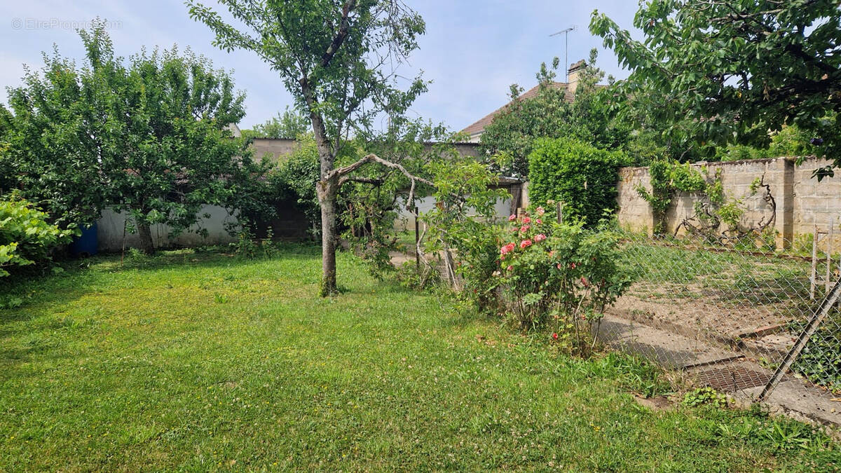 Maison à AUXERRE