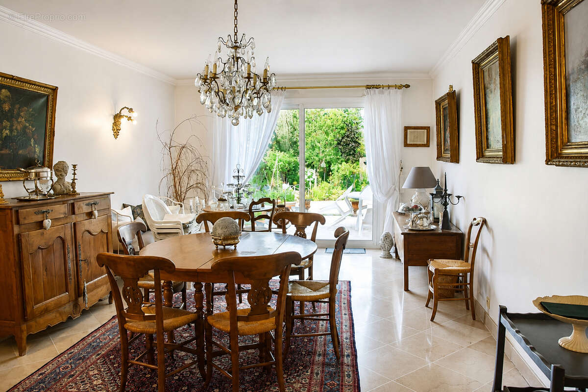 Villa d'exception de 280 m2 - 5 chambres - Jardin paysager - Amilly VIROY - photo 2