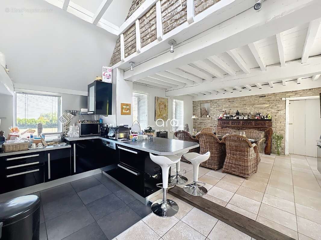 Maison 250 m² à Halluin  - photo 4