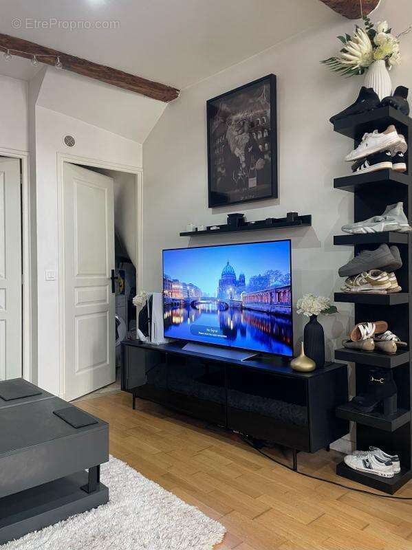 Appartement à VALLAURIS