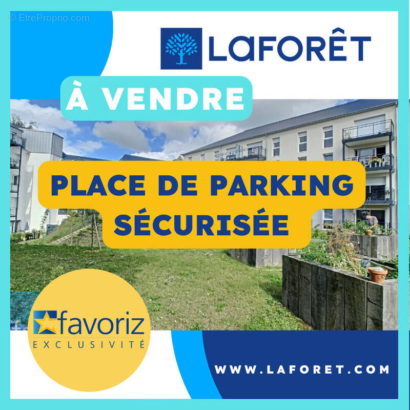 Parking à FOUGERES