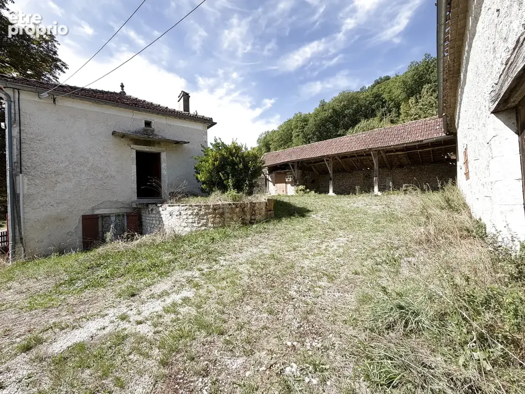 Propriete a renover avec 4 hectares et nombreuses dependances - photo 20