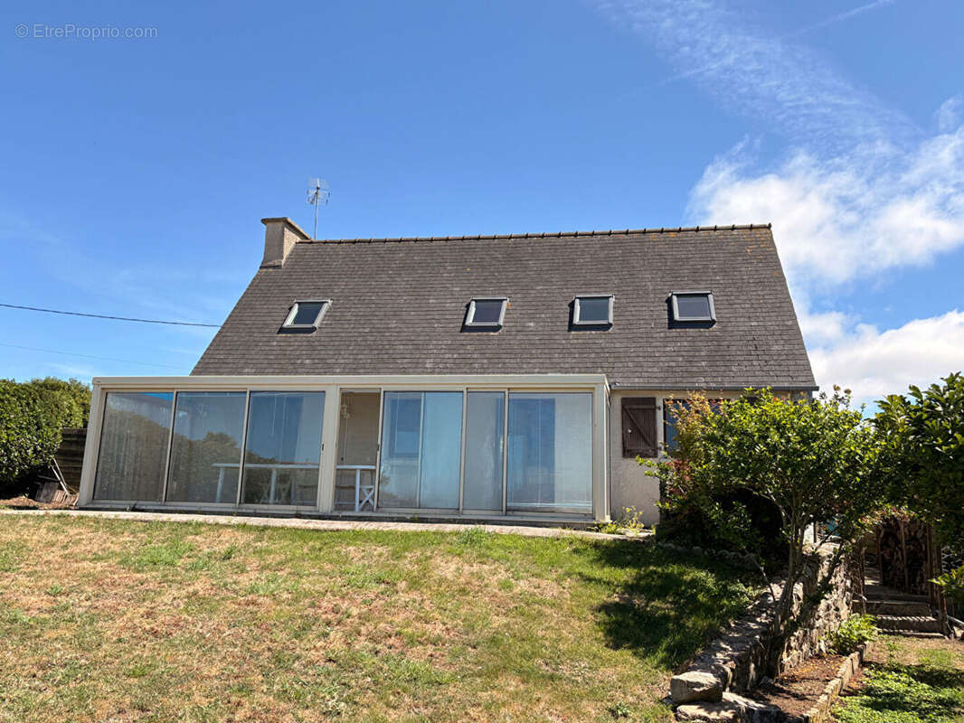 Maison à PLOUGUERNEAU